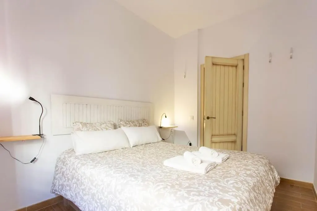 Apartment Large Suite Tracatra Sevilla
