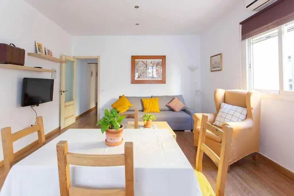 Large Suite Tracatra Sevilla 0*, Seville Spain